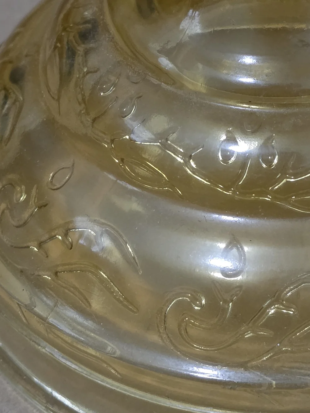 Amber Glass Lantern Lamp — Decorative Home Accent in Yellow